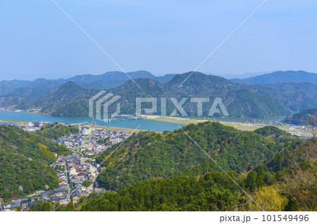 大師山山頂から城崎の街並みを望む 101549496