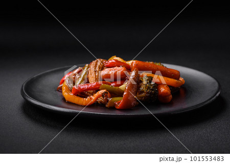 Mix of vegetables corn, carrots, peppers, broccoli, onions in teriyaki sauce Mix of vegetables corn, carrots, peppers, broccoli, onions in teriyaki sauce 101553483