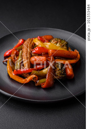 Mix of vegetables corn, carrots, peppers, broccoli, onions in teriyaki sauce Mix of vegetables corn, carrots, peppers, broccoli, onions in teriyaki sauce 101553484