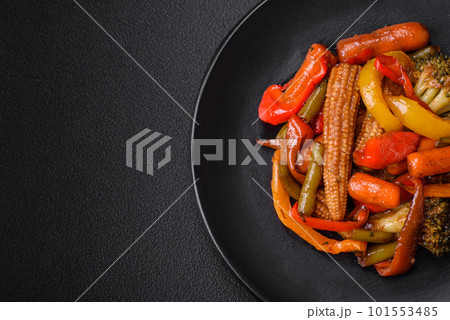 Mix of vegetables corn, carrots, peppers, broccoli, onions in teriyaki sauce Mix of vegetables corn, carrots, peppers, broccoli, onions in teriyaki sauce 101553485