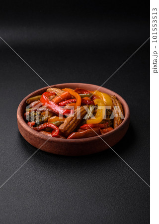 Mix of vegetables corn, carrots, peppers, broccoli, onions in teriyaki sauce Mix of vegetables corn, carrots, peppers, broccoli, onions in teriyaki sauce 101553513