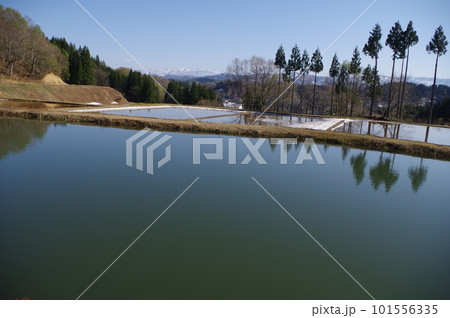 棚田暮らし 101556335