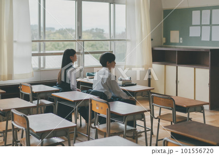 Middle school 101556720