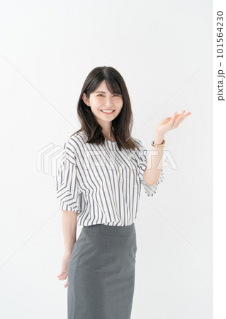 ビジネス 女性 手かざし ビジネス 女性 手かざし 101564230