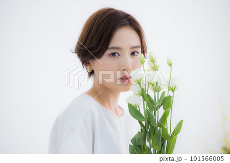 ビューティーイメージ　女性のポートレート 101566005