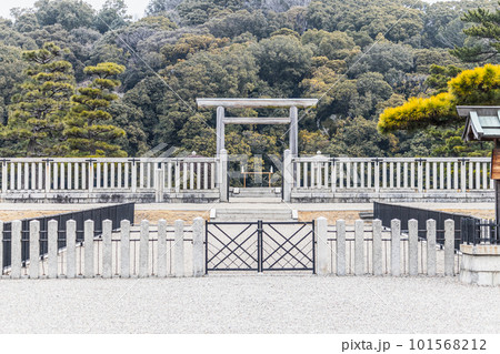 仁徳天皇陵の門が開く正辰祭 仁徳天皇陵の門が開く正辰祭 101568212