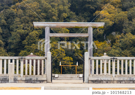 仁徳天皇陵の門が開く正辰祭 仁徳天皇陵の門が開く正辰祭 101568213