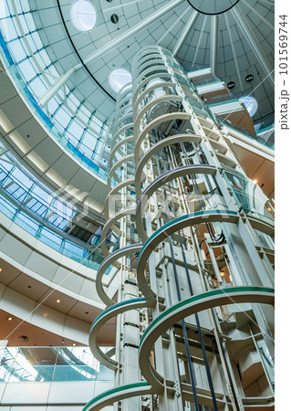 【東京の都市風景】羽田空港周辺の都市風景（第2ターミナル） 101569744