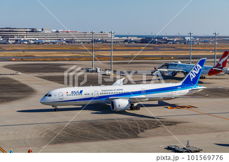 【東京の都市風景】羽田空港第3ターミナル(滑走路方向) 【東京の都市風景】羽田空港第3ターミナル(滑走路方向) 101569776