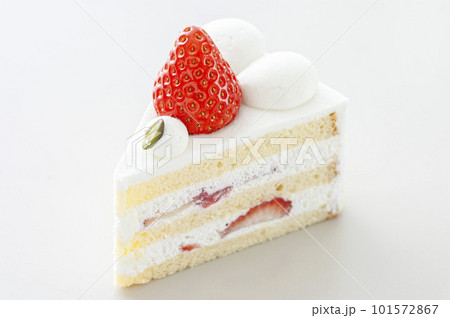 美味しそうないちごのショートケーキ 101572867