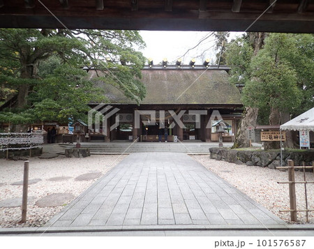 京都府宮津市にあり、奈良時代に丹後の一宮となった籠宮と呼ばれる元伊勢籠神社(もといせ、このじんじゃ) 京都府宮津市にあり、奈良時代に丹後の一宮となった籠宮と呼ばれる元伊勢籠神社(もといせ、このじんじゃ) 101576587