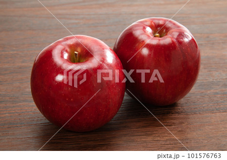 日本の赤林檎、紅玉 日本の赤林檎、紅玉 101576763