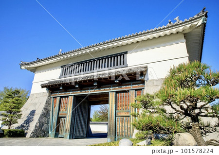 岡崎城の大手門 岡崎城の大手門 101578224