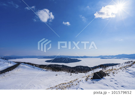 冬の美幌峠から見る凍結した屈斜路 101579652