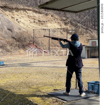 クレー射撃 101580840