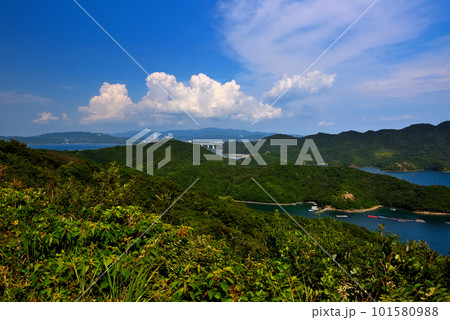 四国・鳴門海峡・鳴門スカイライン、四方見展望台から眺める海と空と青空の美しい風景・徳島県鳴門市(3) 四国・鳴門海峡・鳴門スカイライン、四方見展望台から眺める海と空と青空の美しい風景・徳島県鳴門市(3) 101580988