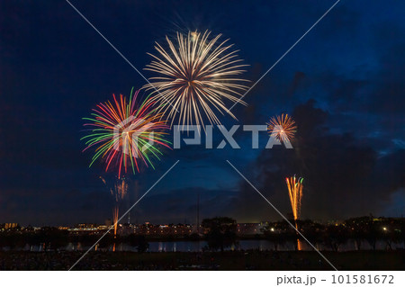 葛飾花火大会　東京 101581672