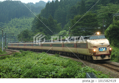北陸本線　石動ー倶利伽羅　JR西日本　489系　H02編成（金沢）　能登 101582419