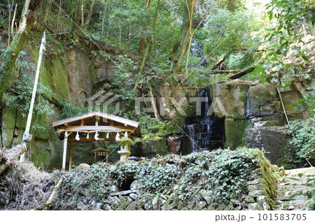 青葉の滝 と 青葉寺（せいようじ）【奈良県宇陀市室生三本松】　　 101583705