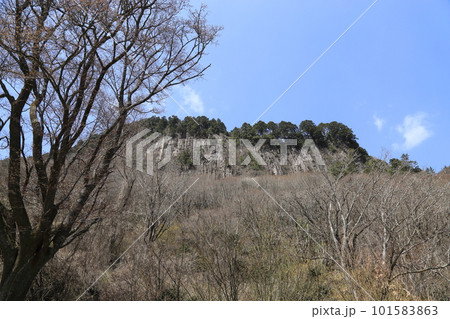 屛風岩公苑(国の天然記念物)【奈良県宇陀郡曽爾村】 屛風岩公苑(国の天然記念物)【奈良県宇陀郡曽爾村】 101583863