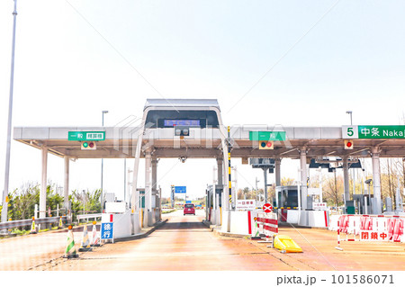 高速道路のETC専用レーン 101586071