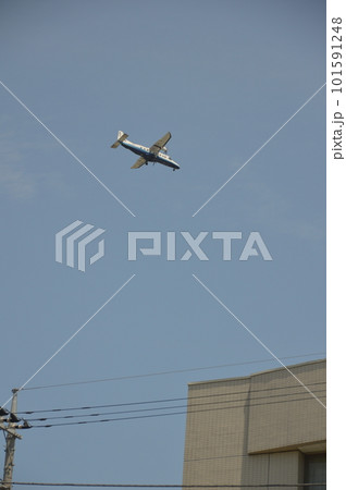 調布飛行場に飛来したセスナ機（東京都調布市） 101591248