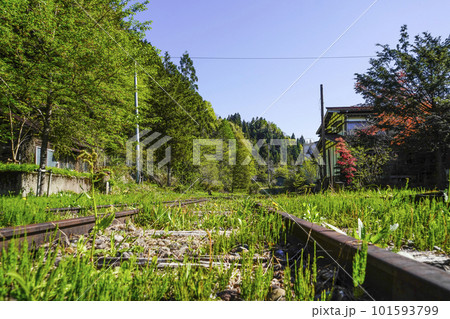 長良川鉄道 越美南線北濃駅 廃線のレール 長良川鉄道 越美南線北濃駅 廃線のレール 101593799