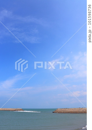青空 雲 海 防波堤 青空 雲 海 防波堤 101598736