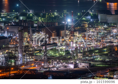 岡山県倉敷市　水島展望台から眺める工場夜景 101599096