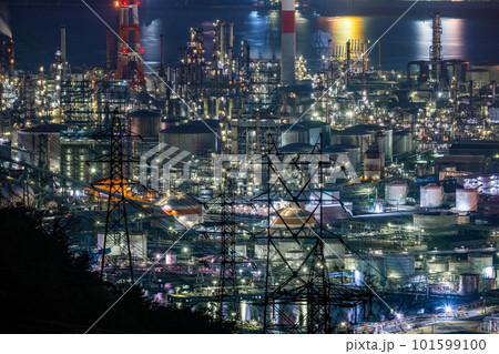 岡山県倉敷市　水島展望台から眺める工場夜景 101599100