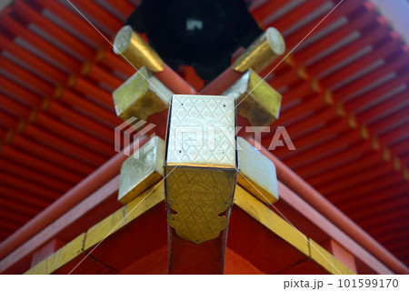 石清水八幡宮本殿回廊の装飾金具 101599170