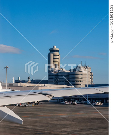 秋晴れの羽田空港こと東京国際空港 秋晴れの羽田空港こと東京国際空港 101601155