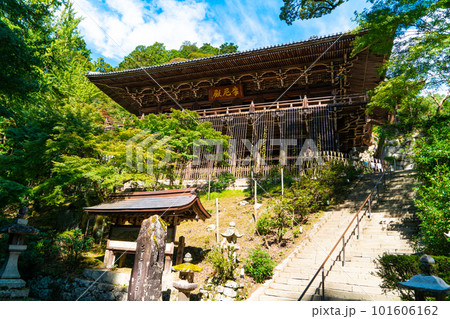 【西国三十三所】第二十七番　圓教寺　摩尼殿と秋の日差し2　兵庫県姫路市 101606162