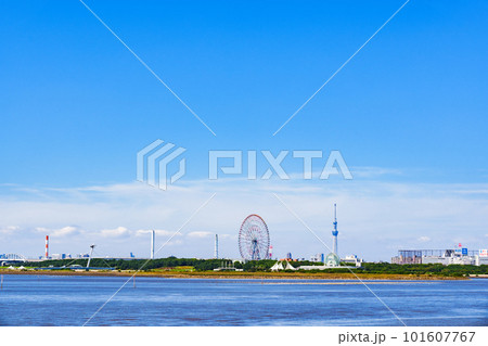 葛西臨海公園 を 海側 から望む 【 東京都 の 都立公園 】 葛西臨海公園 を 海側 から望む 【 東京都 の 都立公園 】 101607767