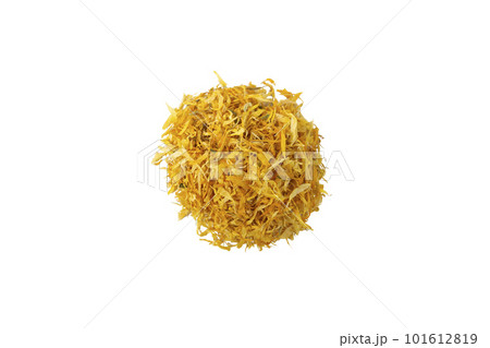 Dried Calendula or Marigold petals heap isolated on white background. 101612819