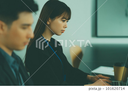 office worker 101620714