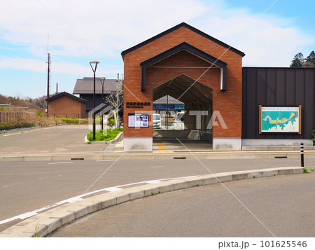 野蒜駅前の地下連絡通路入り口・宮城県東松島市野蒜 101625546