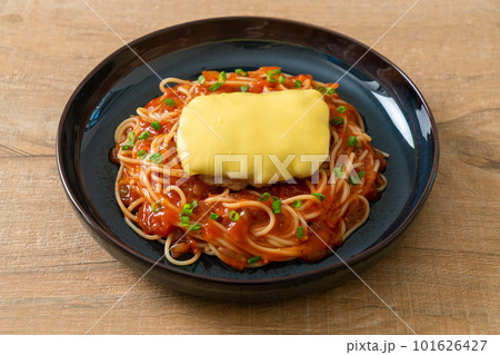 Spaghetti Tomato Sauce with Hamburg and Cheese Spaghetti Tomato Sauce with Hamburg and Cheese 101626427
