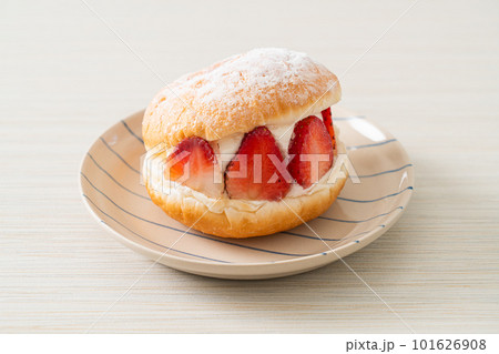 donut burger strawberry with fresh cream cheese donut burger strawberry with fresh cream cheese 101626908