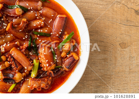 Stir-fried squid or octopus with Korean spicy sauce Stir-fried squid or octopus with Korean spicy sauce 101628891