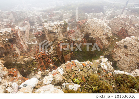 Remains of ancient houses at archaeological site of Sagalassos, Turkey 101630016
