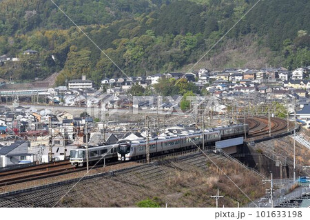 複々線東海道本線 山科大カーブを快走 新型特急ひだ 複々線東海道本線 山科大カーブを快走 新型特急ひだ 101633198