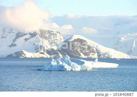 地球最後の秘境　南極半島の絶景 101640887