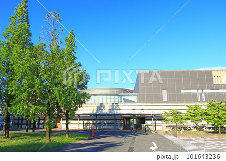 知立市、知立市文化会館の風景 101643236