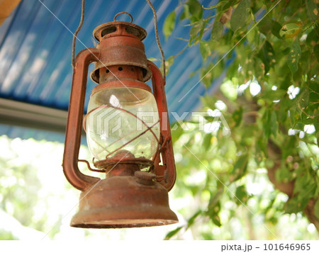 レトロなランプ 101646965