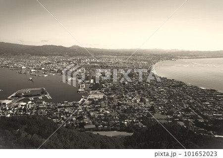 北海道函館山からの函館市街 モノクローム 北海道函館山からの函館市街 モノクローム 101652023