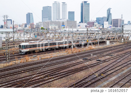 【関西本線】名古屋車両区を通過する特急南紀号 【関西本線】名古屋車両区を通過する特急南紀号 101652057