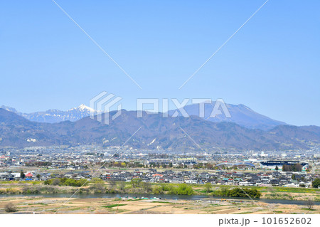 南長野運動公園(高妻山~飯縄山)方面を望む(長野県長野市)【2023.4】 南長野運動公園(高妻山~飯縄山)方面を望む(長野県長野市)【2023.4】 101652602