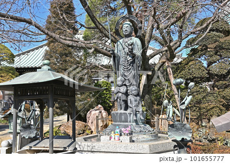 川口散歩：密蔵院　真言宗智山派　本堂と水掛地蔵尊　川口市安行原 101655777