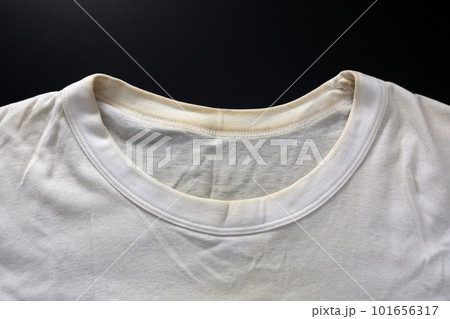 汚れたTシャツ 101656317